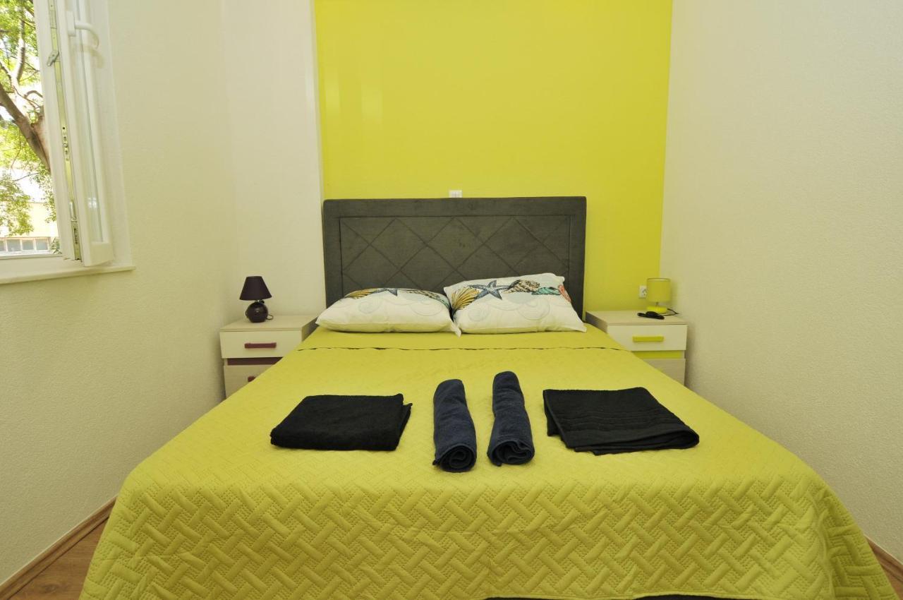 Oasis Hostel Split Bagian luar foto