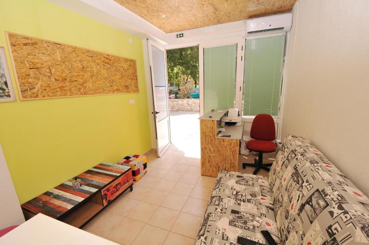 Oasis Hostel Split Bagian luar foto