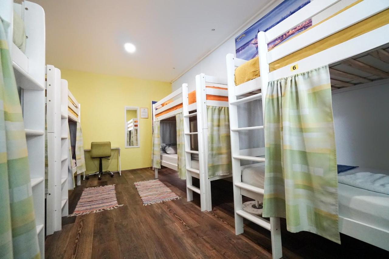 Oasis Hostel Split Bagian luar foto