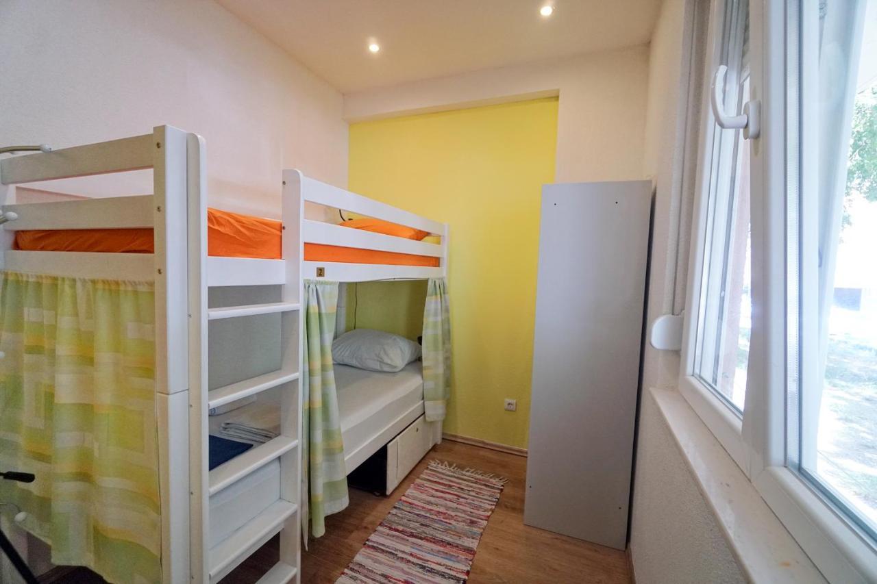 Oasis Hostel Split Bagian luar foto