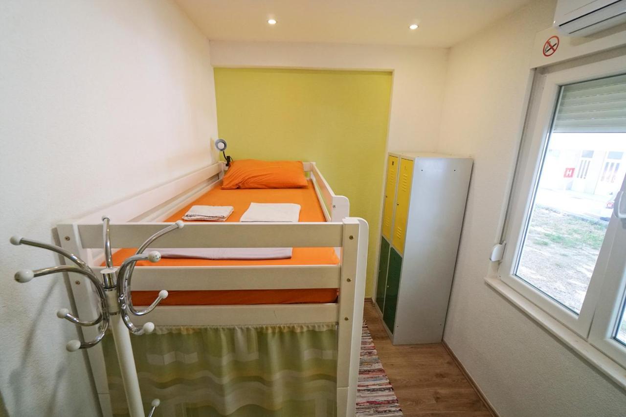 Oasis Hostel Split Bagian luar foto