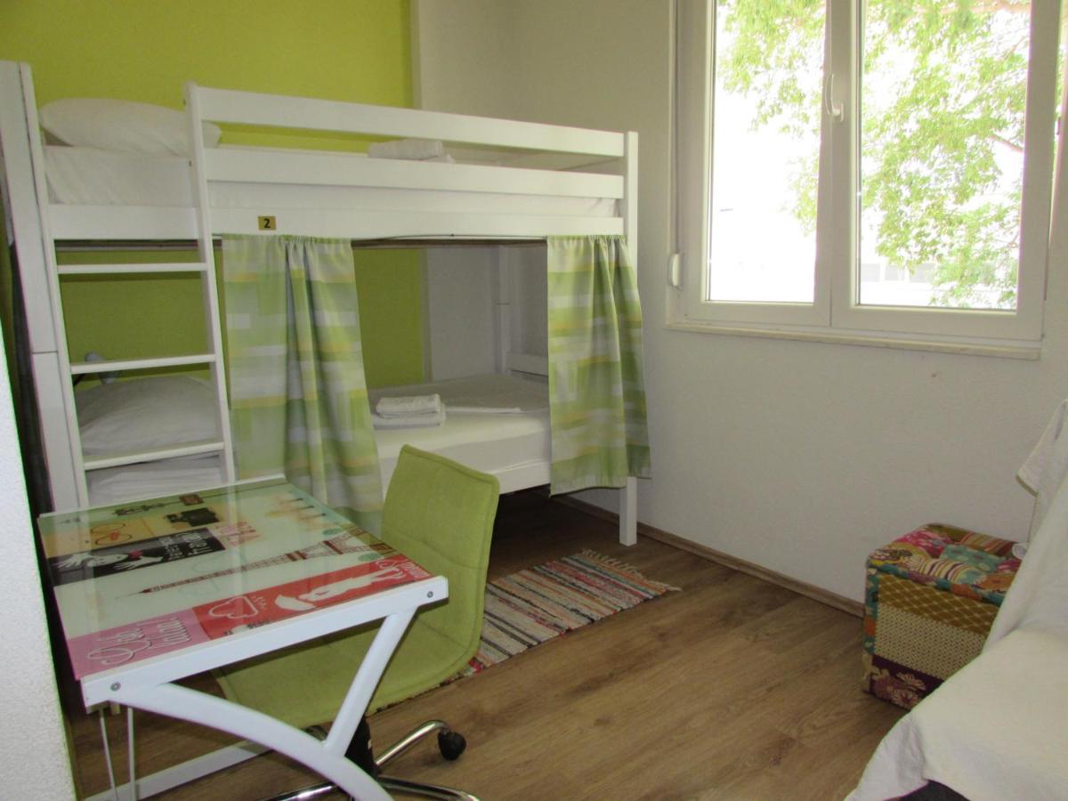 Oasis Hostel Split Bagian luar foto