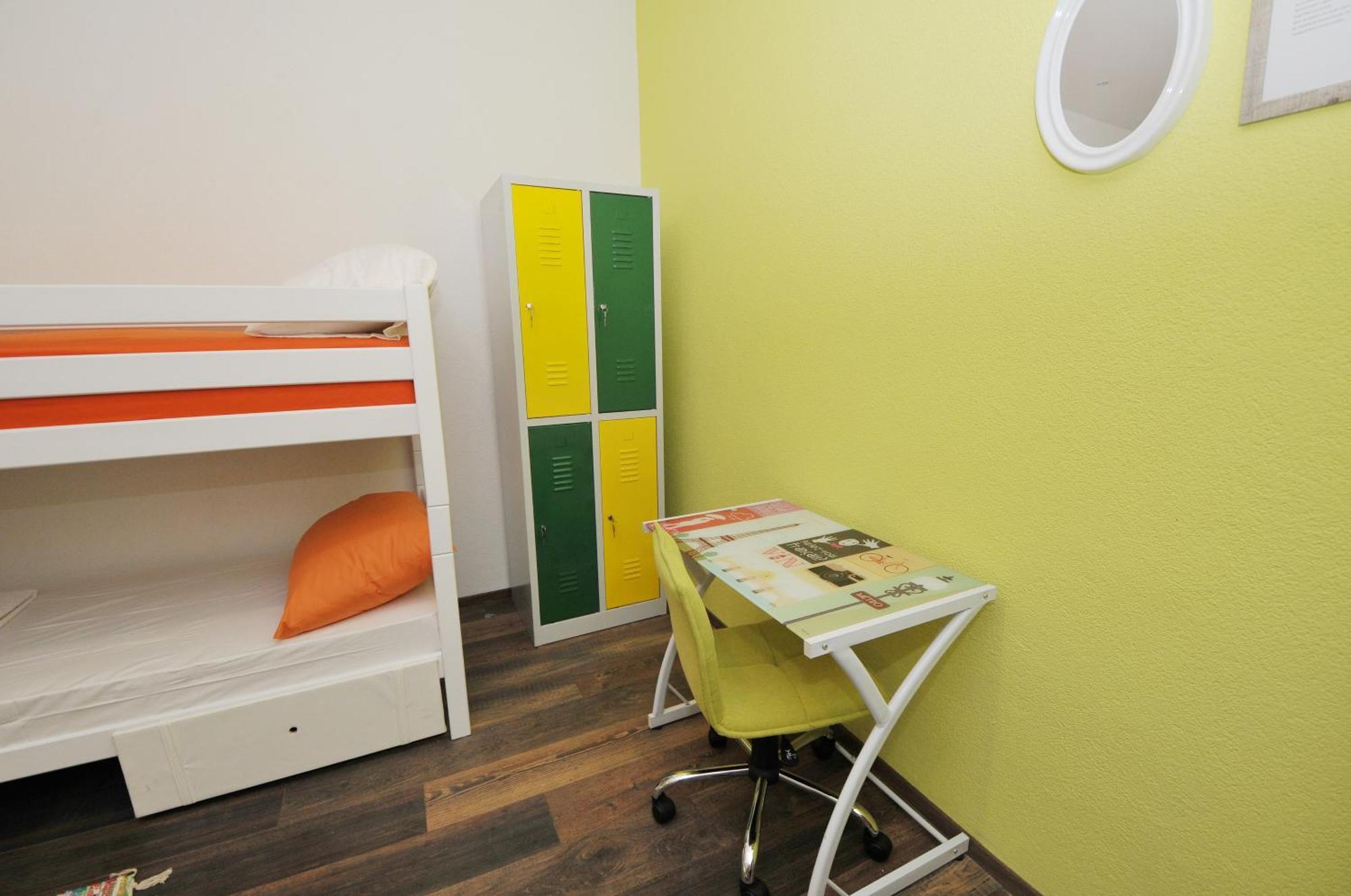 Oasis Hostel Split Bagian luar foto